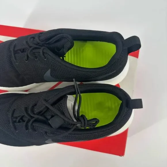 Nike Roshe Run One Black Sneakers Size 13 511881-010 2018